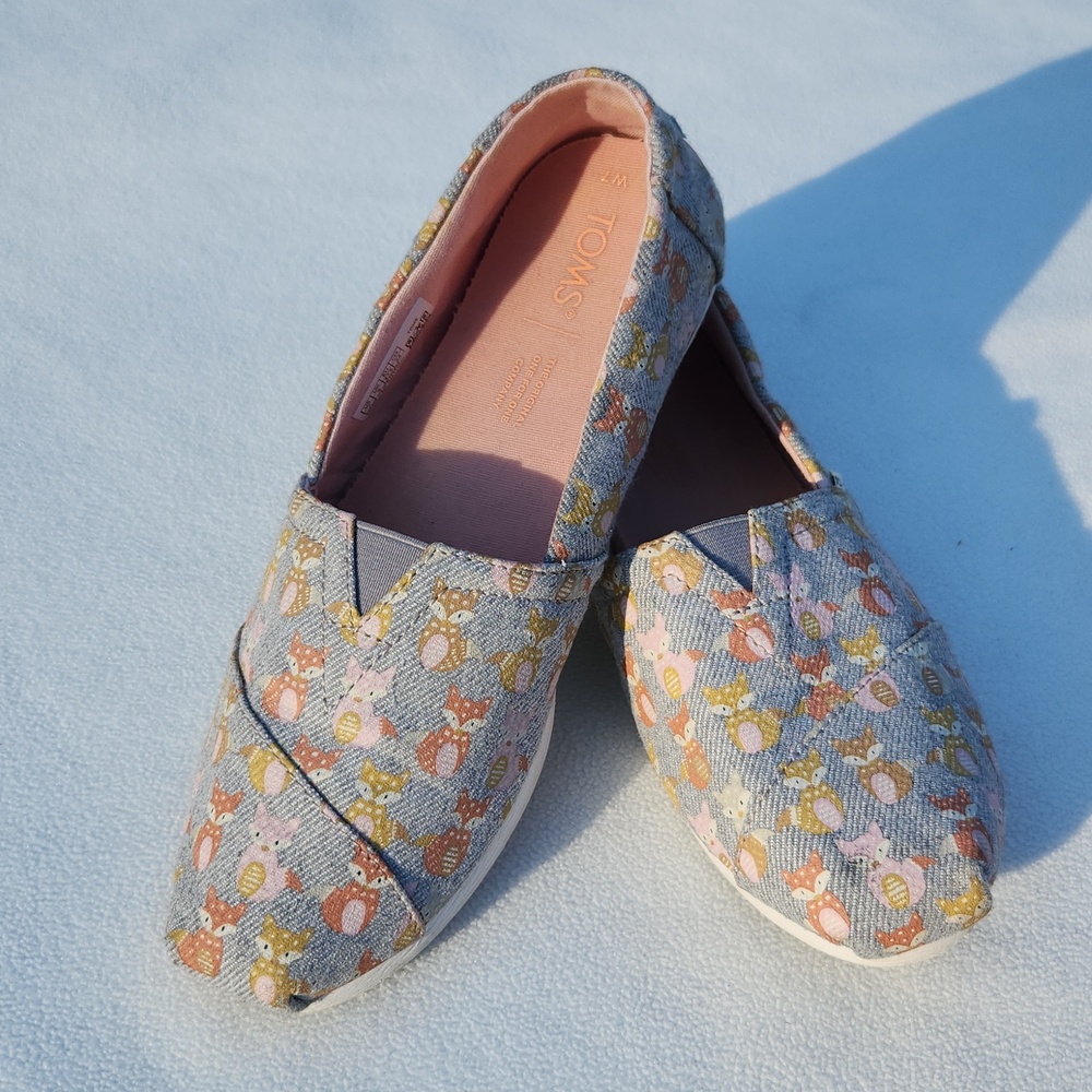 TOMS Alpargata Classic Slip-Ons | Charcoal Grey Fox Print | Size 7